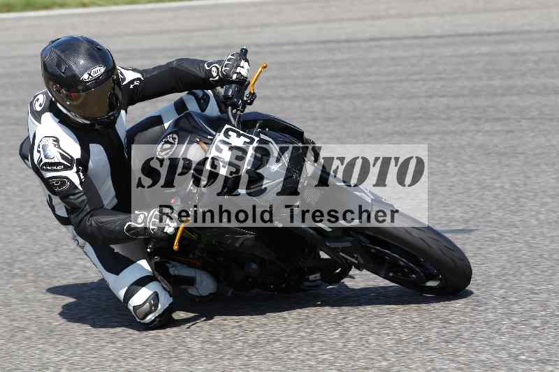 /44 09.08.2025 Plüss Moto Sport ADR/Freies Fahren/333